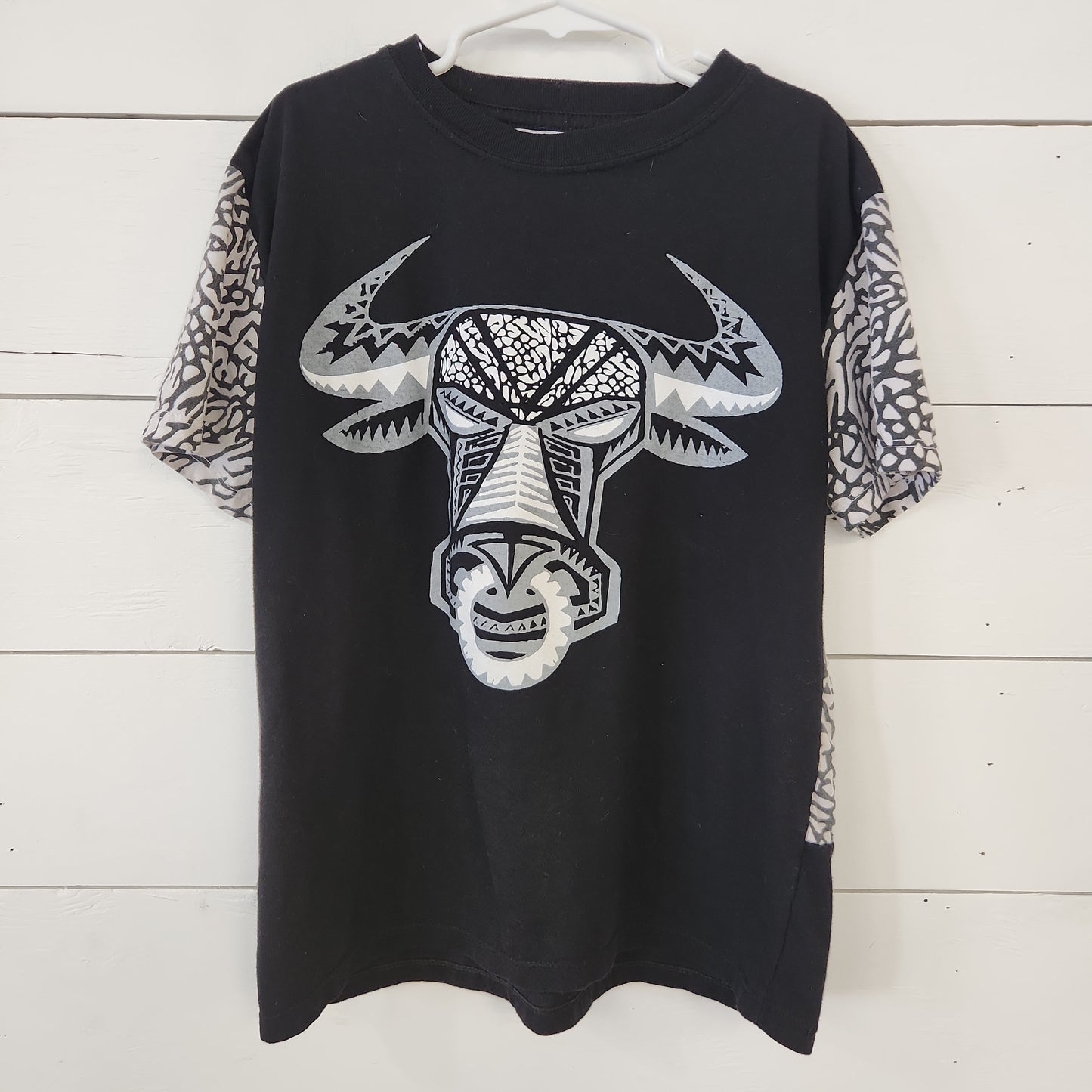 Size 8 | Fresh Laundry T-Shirt | Secondhand