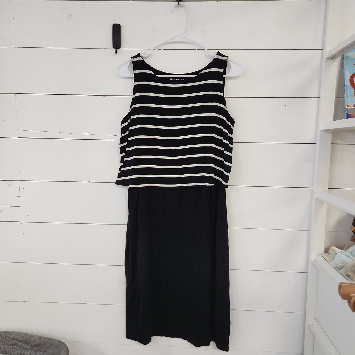 Size M | A Pea In The Pod Nursing Dress