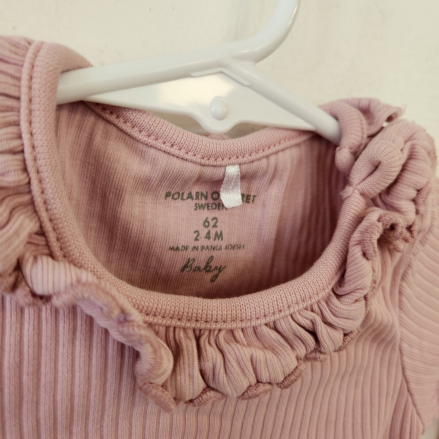 Size 2-4m | Polarn O. Pyret Pink Baby Bodysuit | UBNUU
