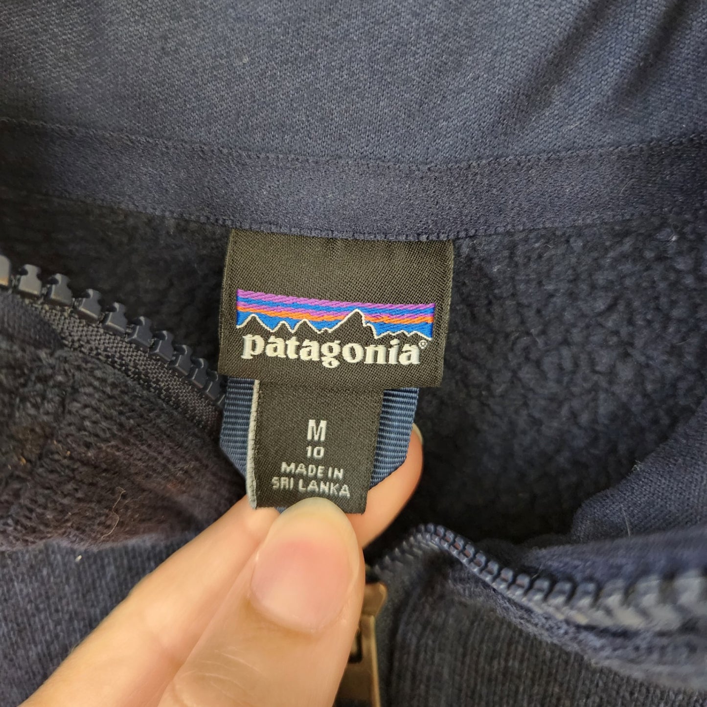 Size M | Patagonia Kids' Sweater | UBNUU