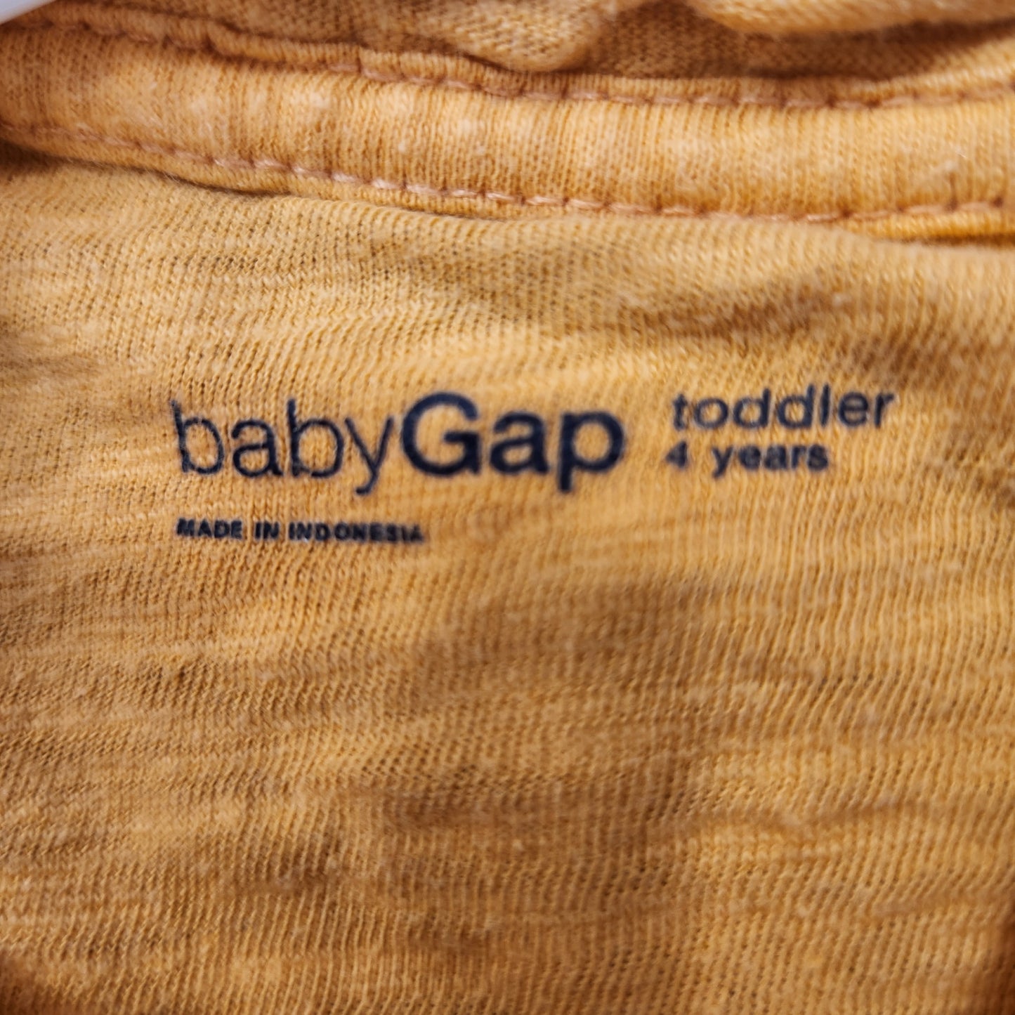 Size 4 years | babyGAP Kids' T-Shirt | UBNUU