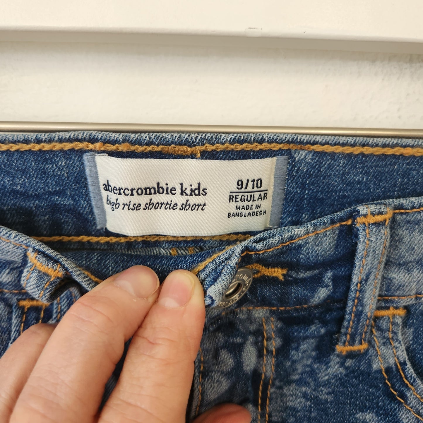 Size 9/10 | Abercrombie Kids Kids' Shorts | UBNUU