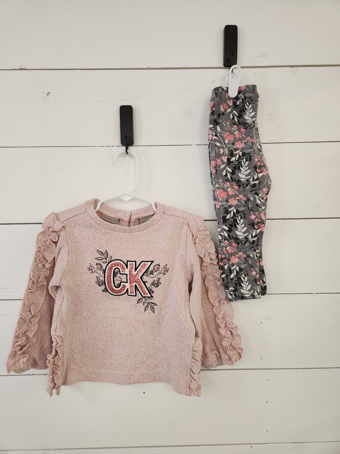 Size 2t | Calvin Klein Pink Sweater Set