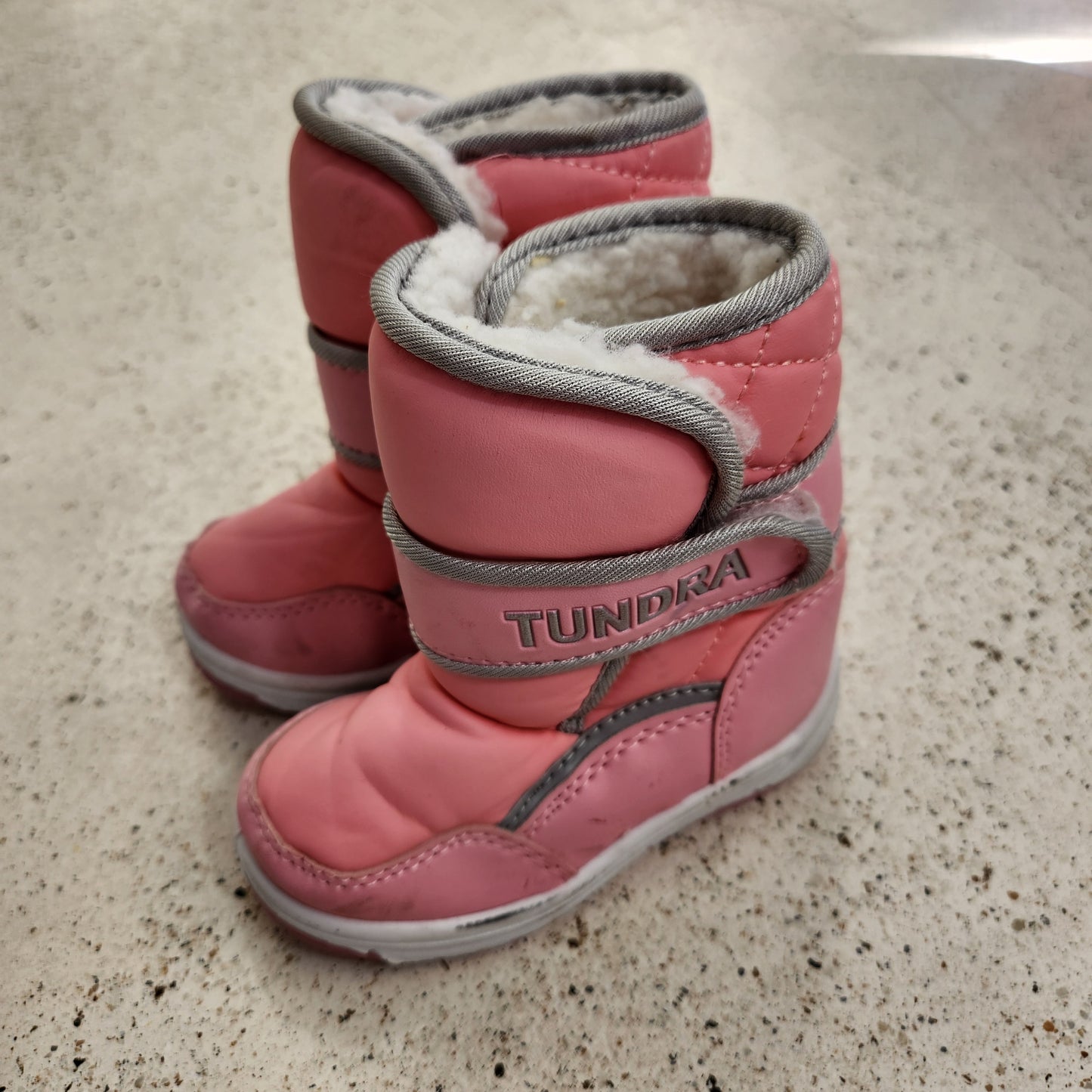 Size 5 | Tundra Pink Winter Boots