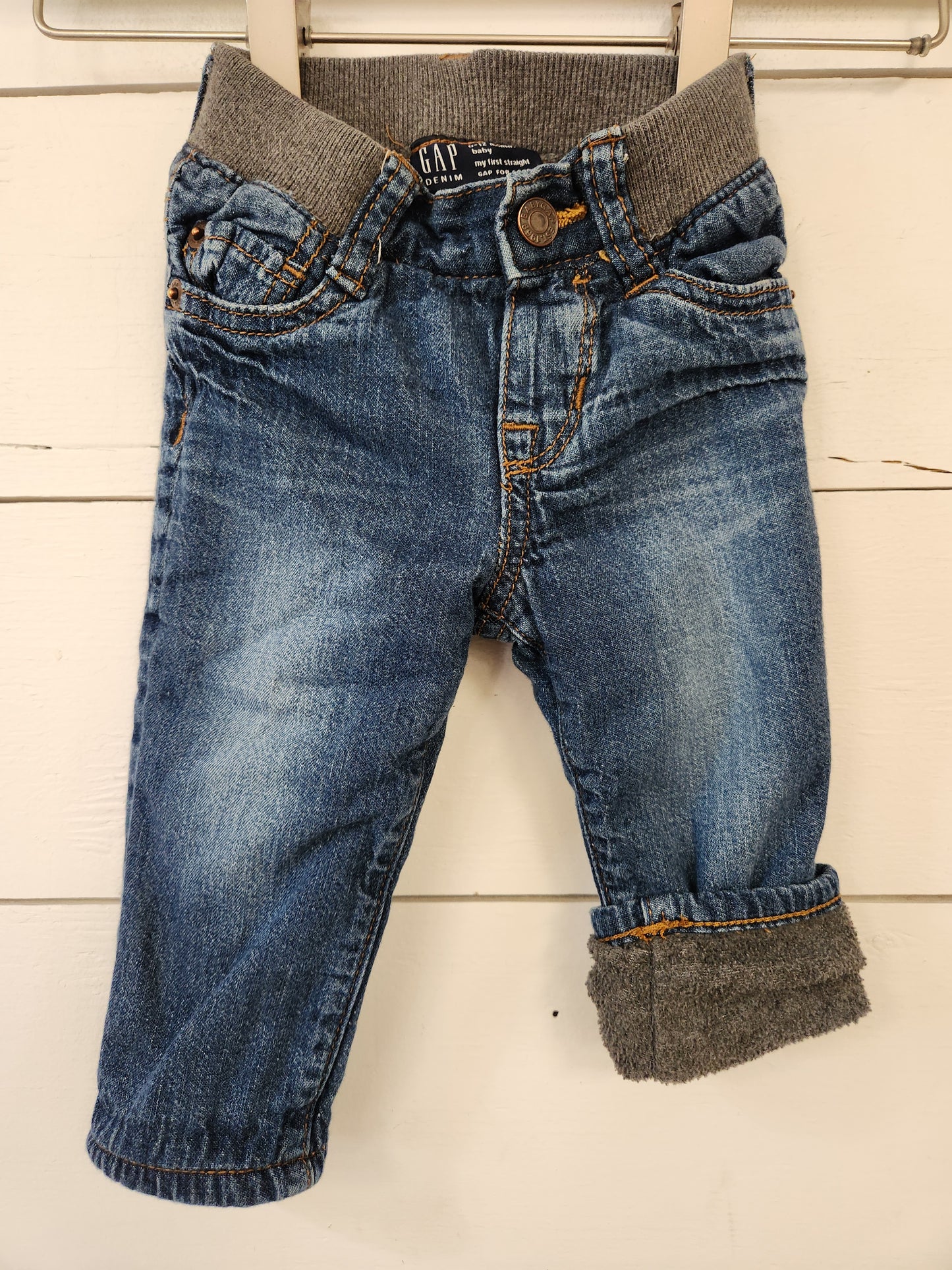 Size 6-12m | Gap Fleece-Lined Jeans