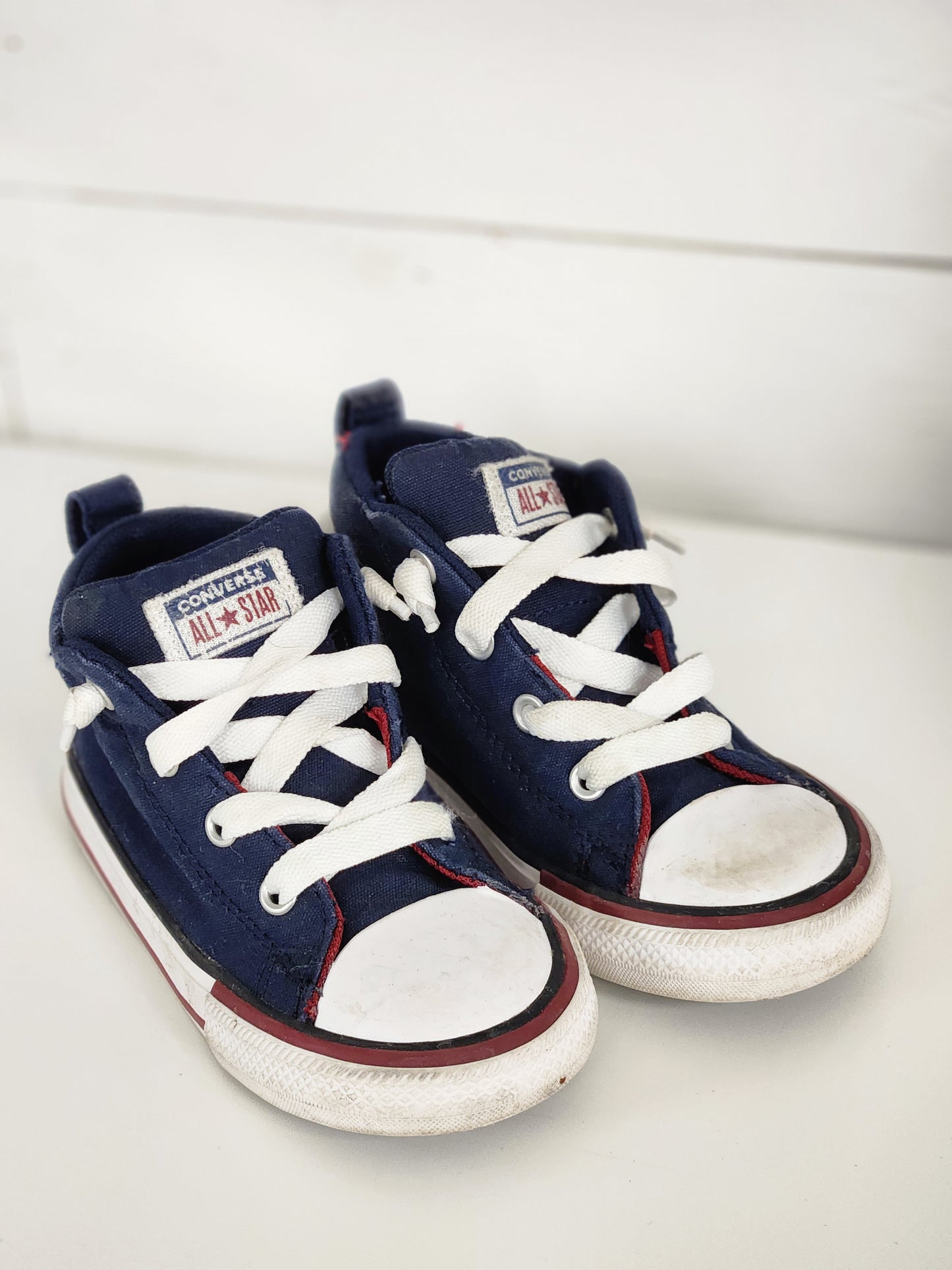 Size 8 | Converse All Star Shoes