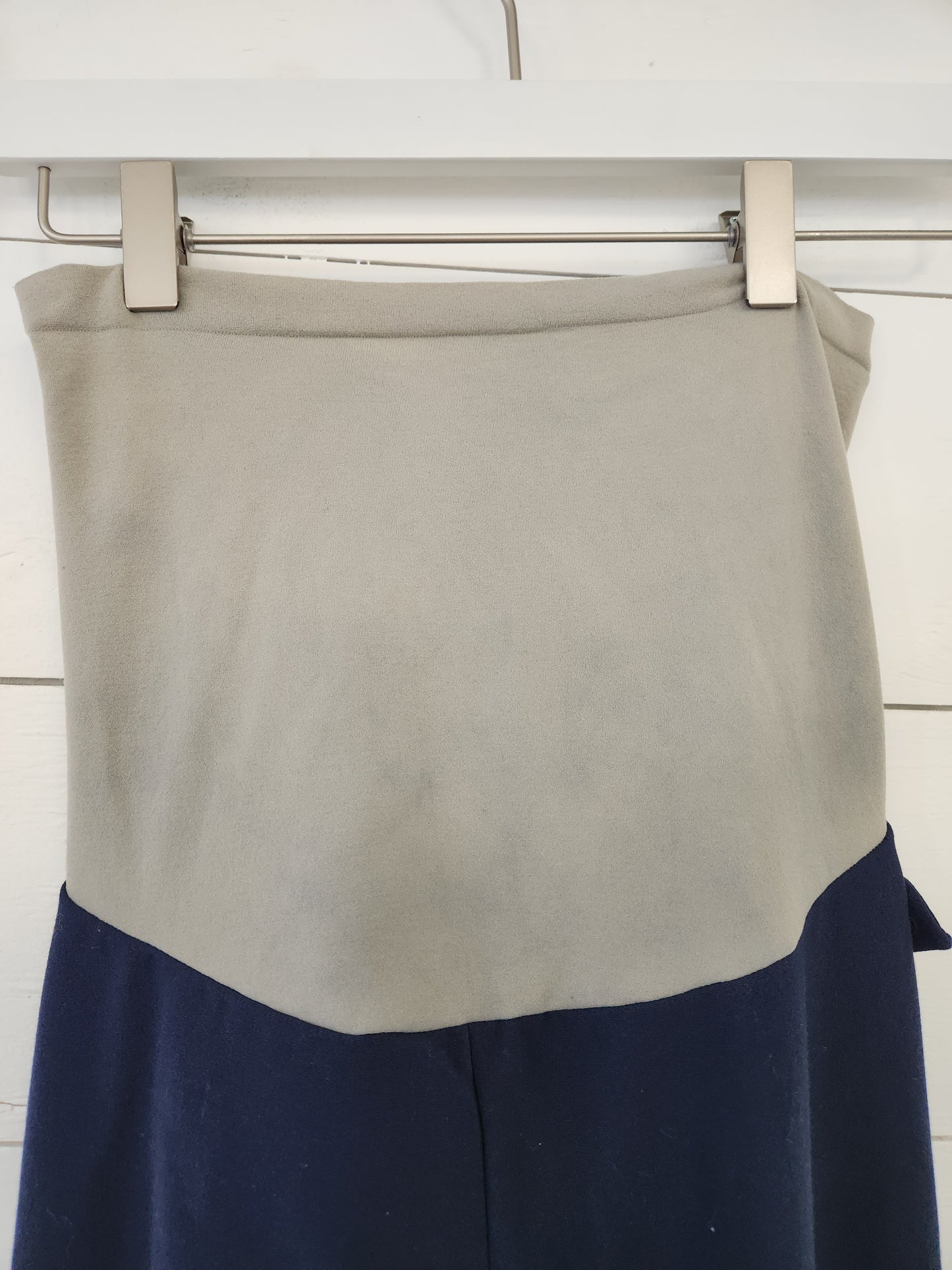 Size M | Motherhood Pants *staining