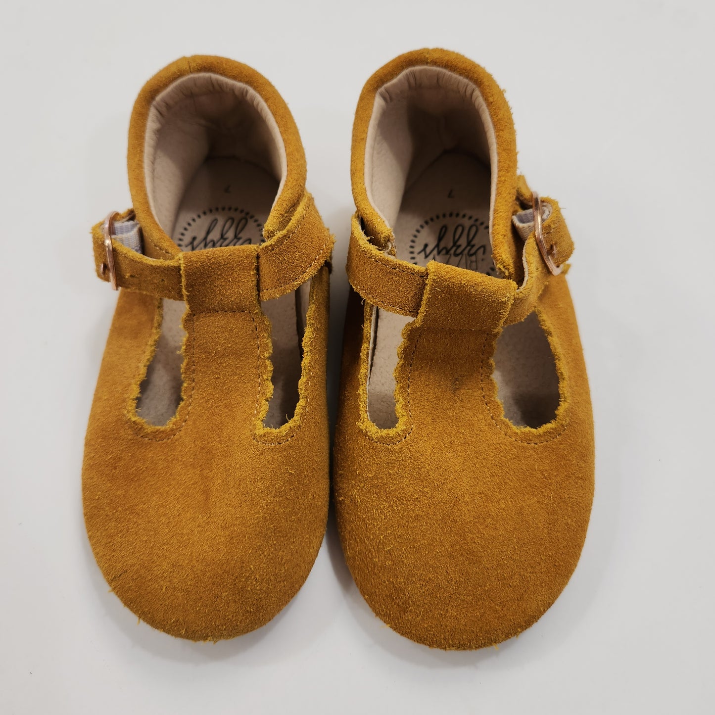 Size 7 | Bizzy Izzy's Shoes