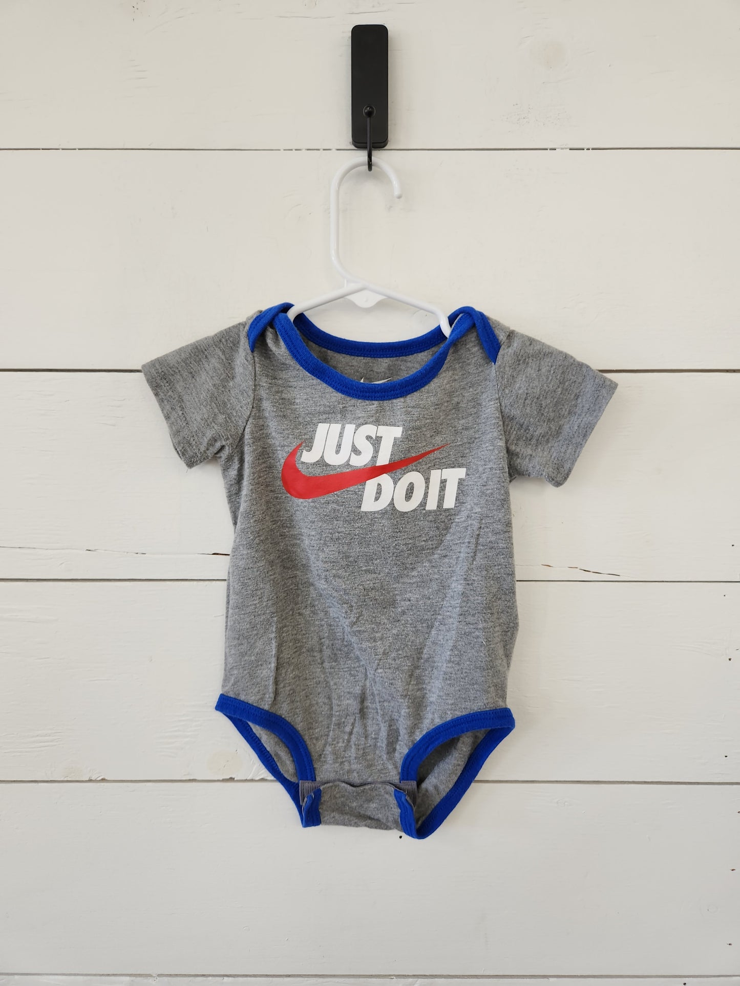 Size 9m | Nike Just Do It Bodysuit
