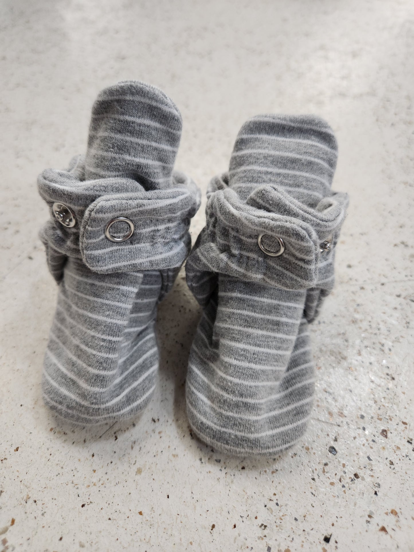 Size 0-3m | Ro + Me Grey Booties