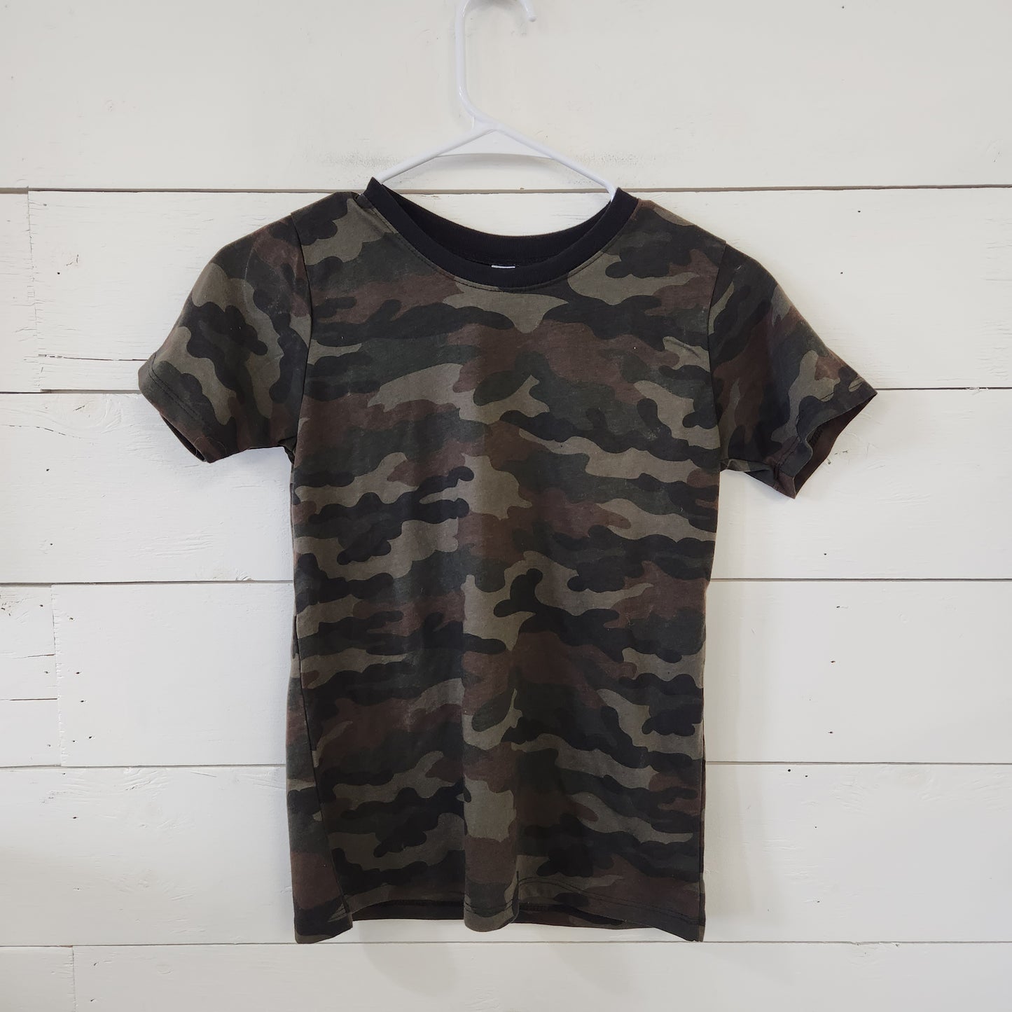Size 10 | Royal Apparel Camo T-Shirt