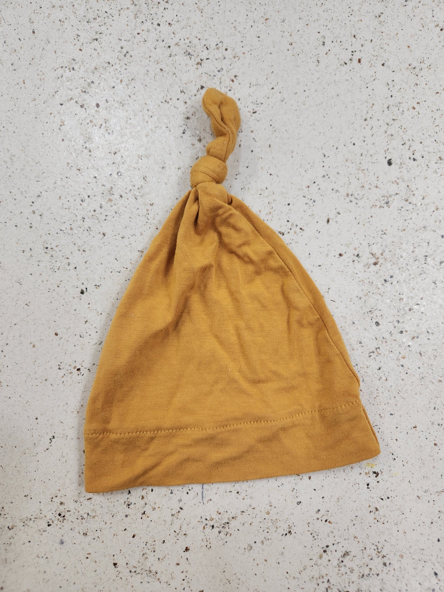 Size 0-3m | Kyte Yellow Knotted Hat