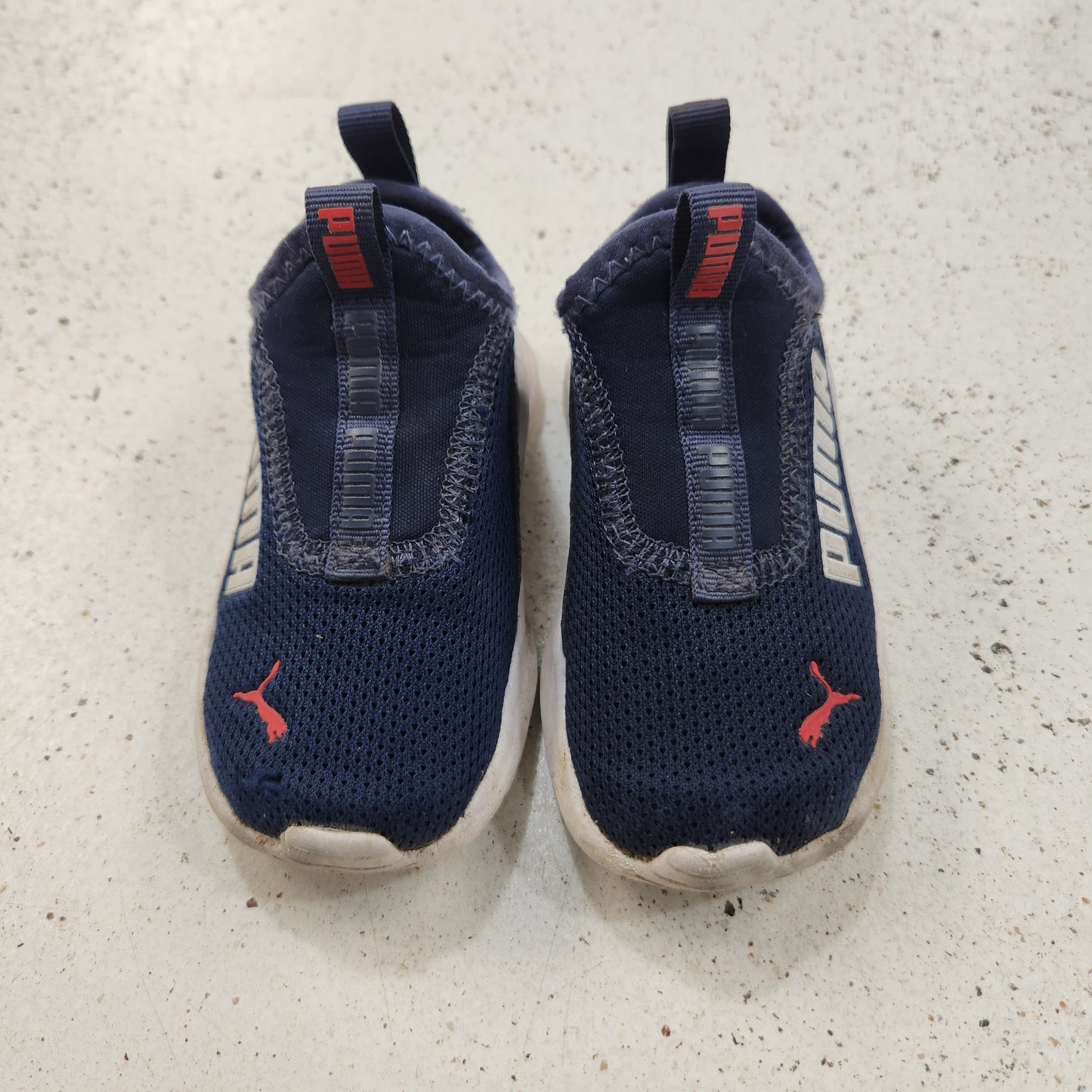 Size 6 | Puma Sneakers