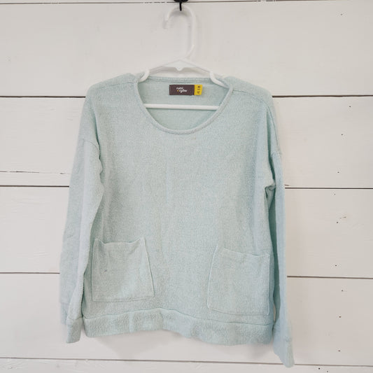 Size 4-5 | Rumi + Ryder Shirt *stain