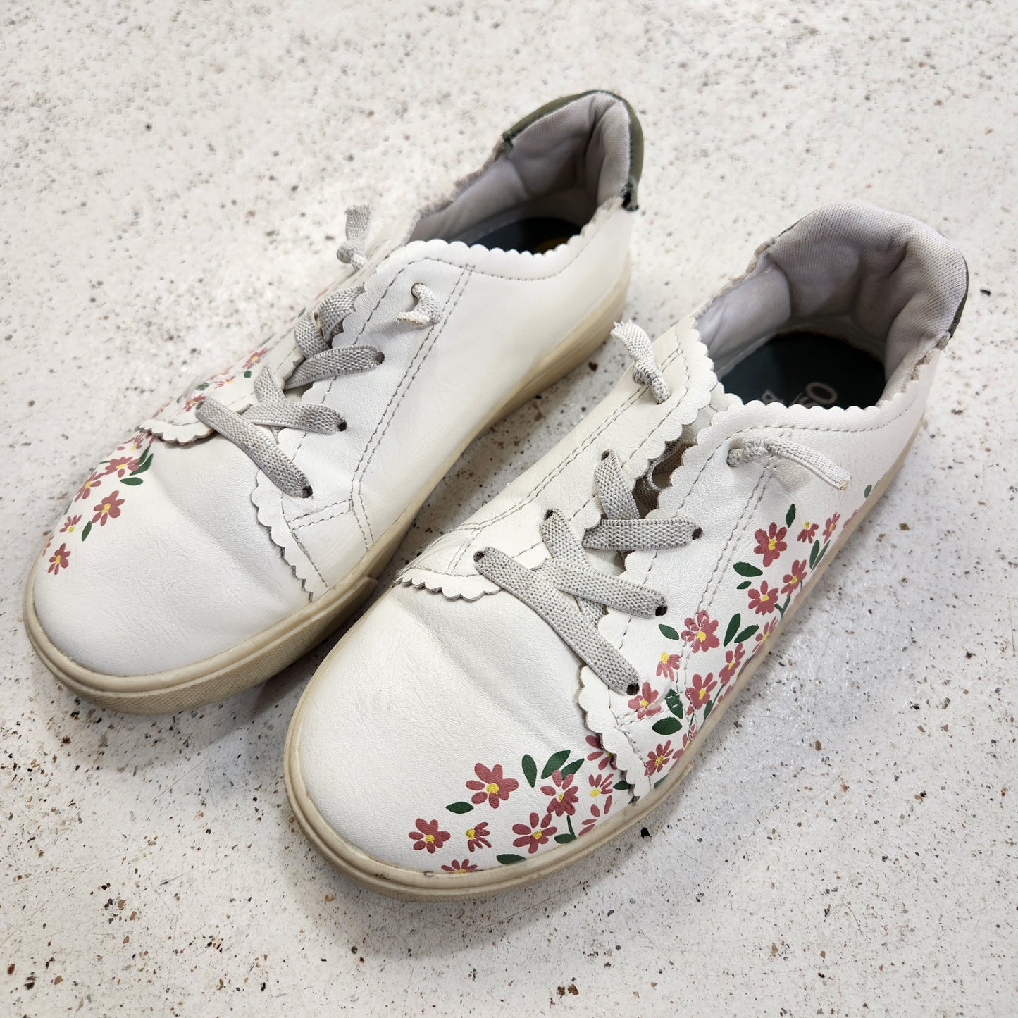 Size 13 | OshKosh White Floral Slip-On Shoes