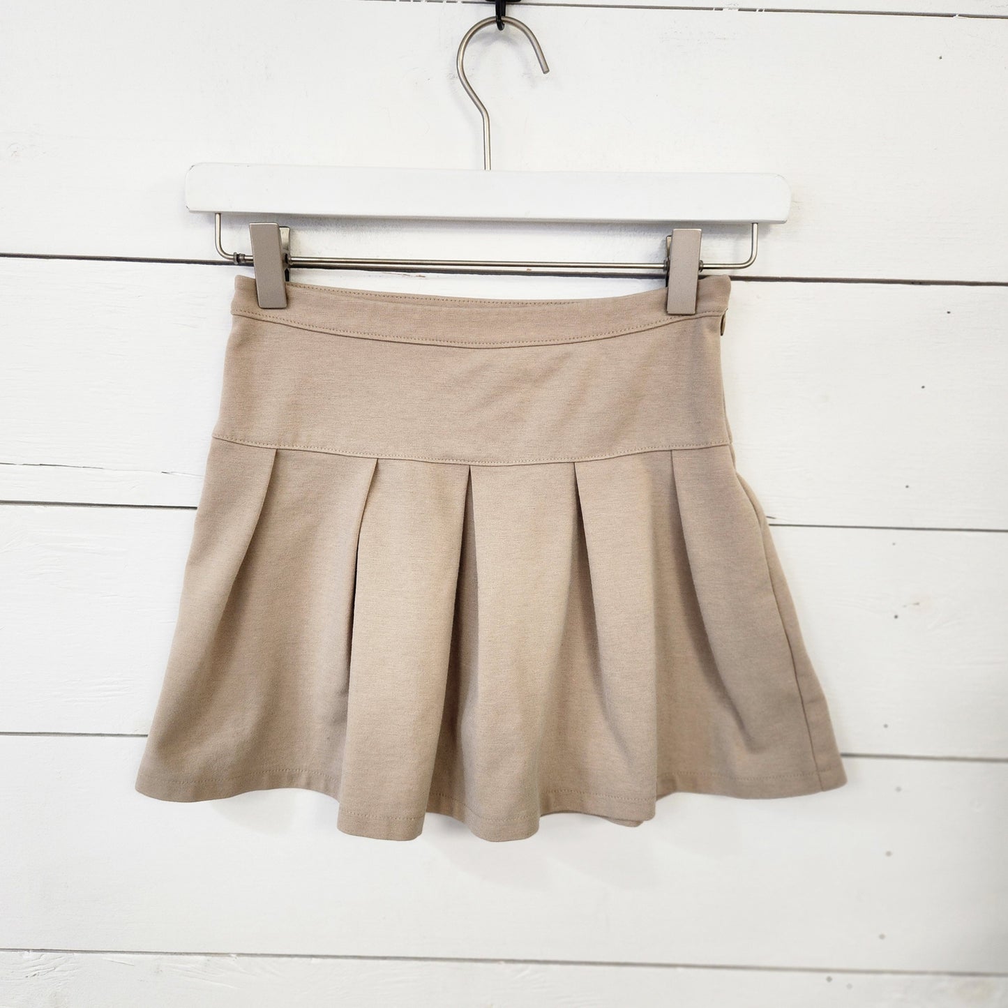 Size 8 | Gap Khaki Pleated Skirt