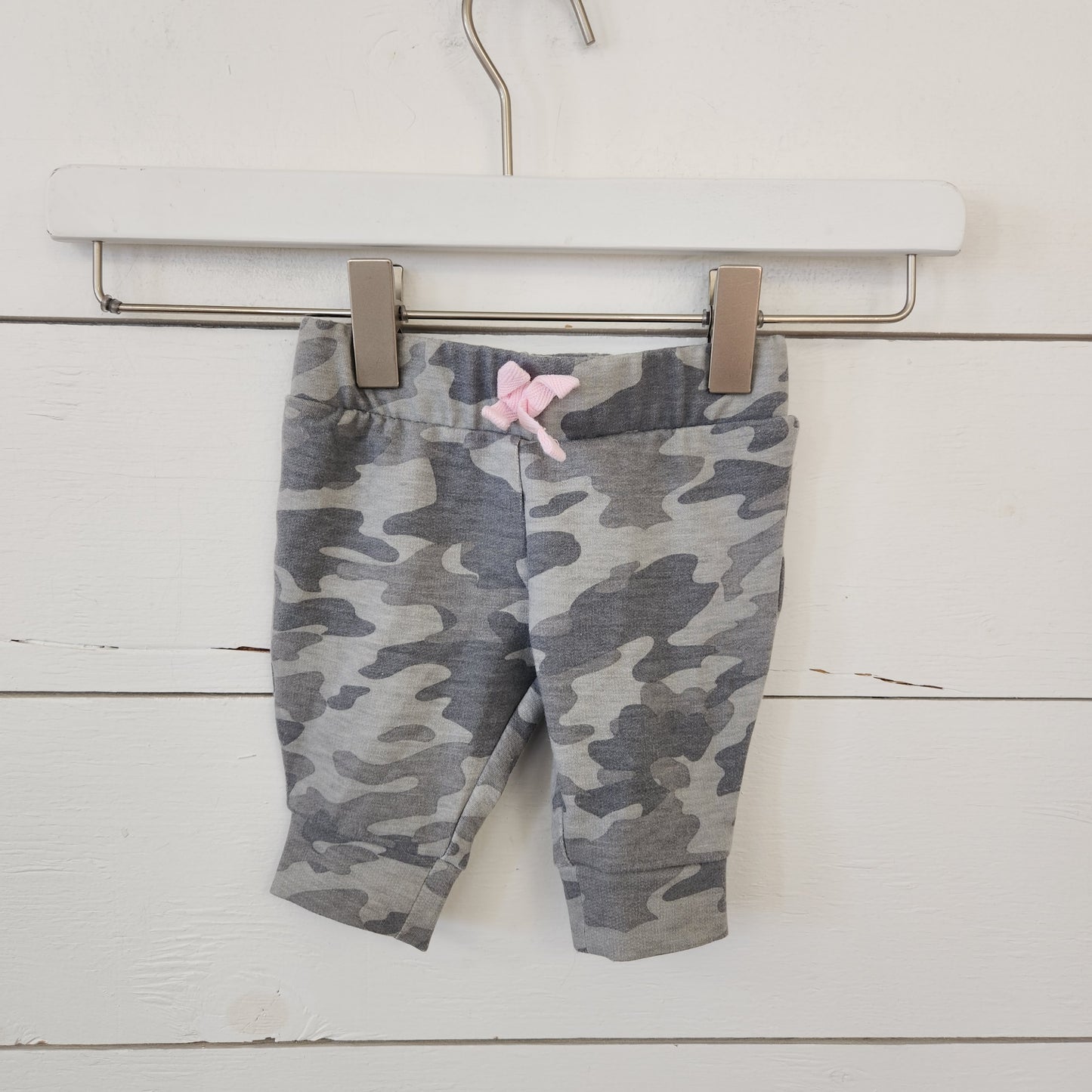 Size 3m | Outdoor Kids Camo & Pink Sweatpants