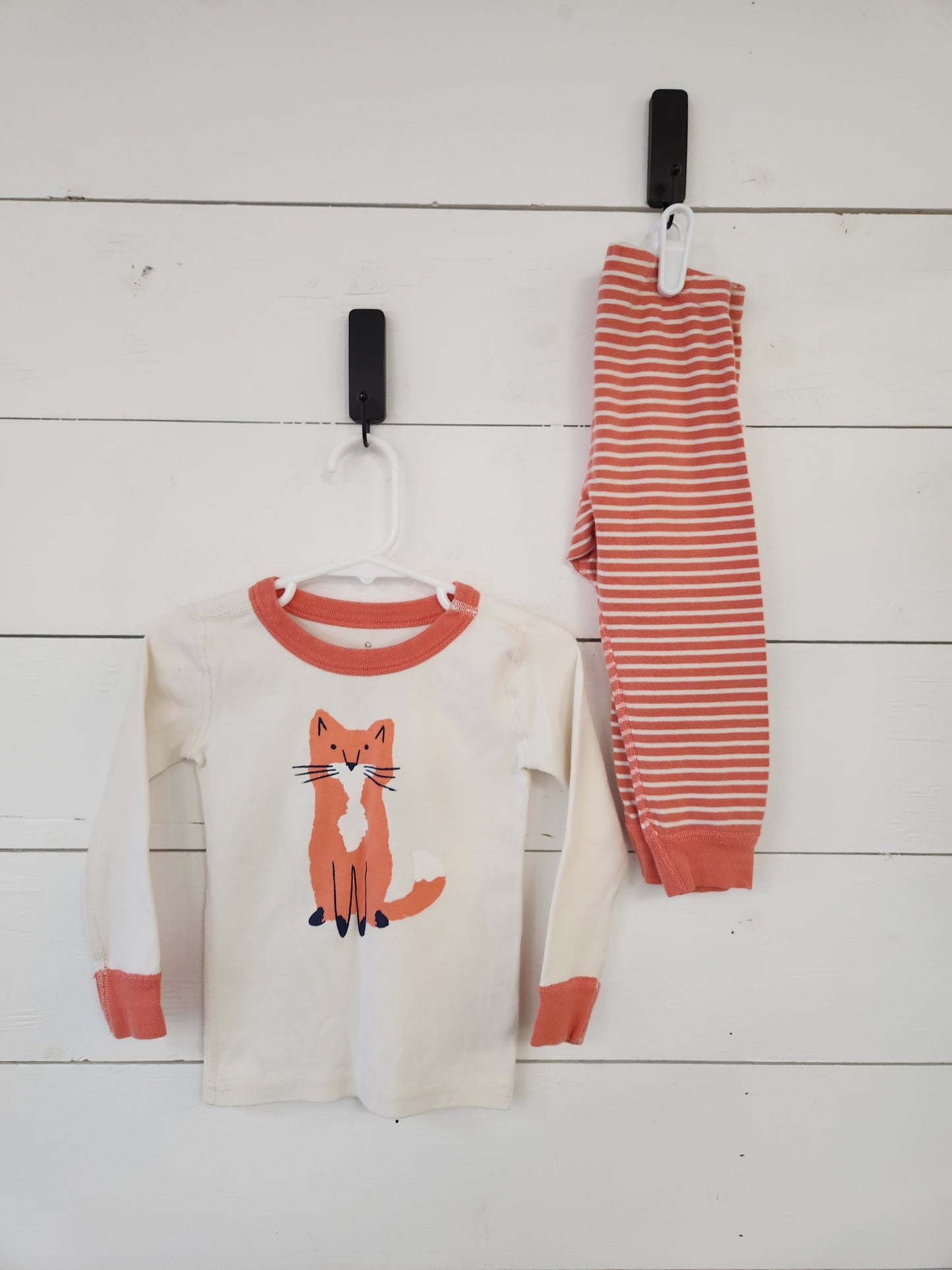 Size 2t | Hanna Andersson - Moon & Back Fox Pajama Set