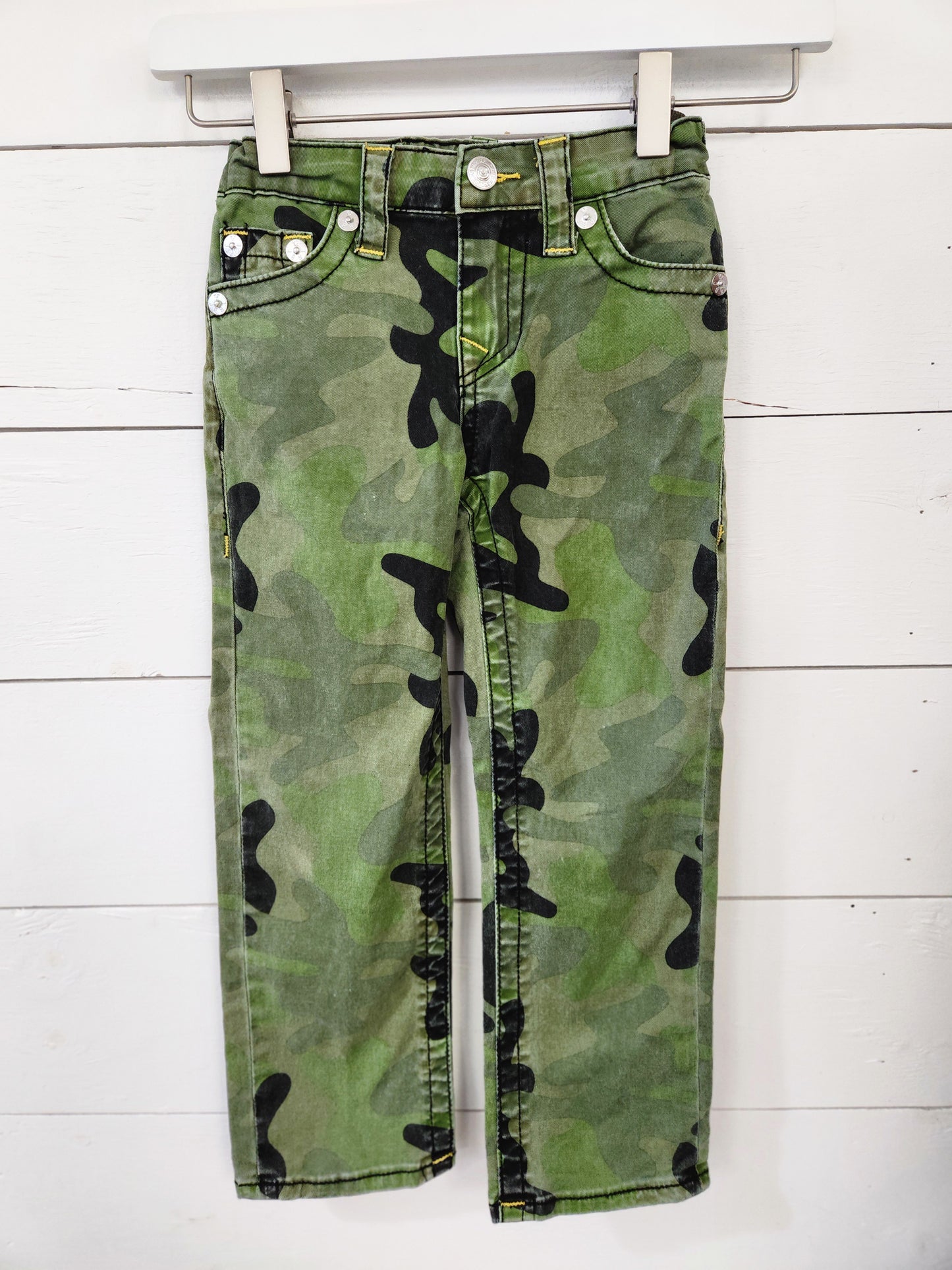 Size 5 | True Religion Camo Pants