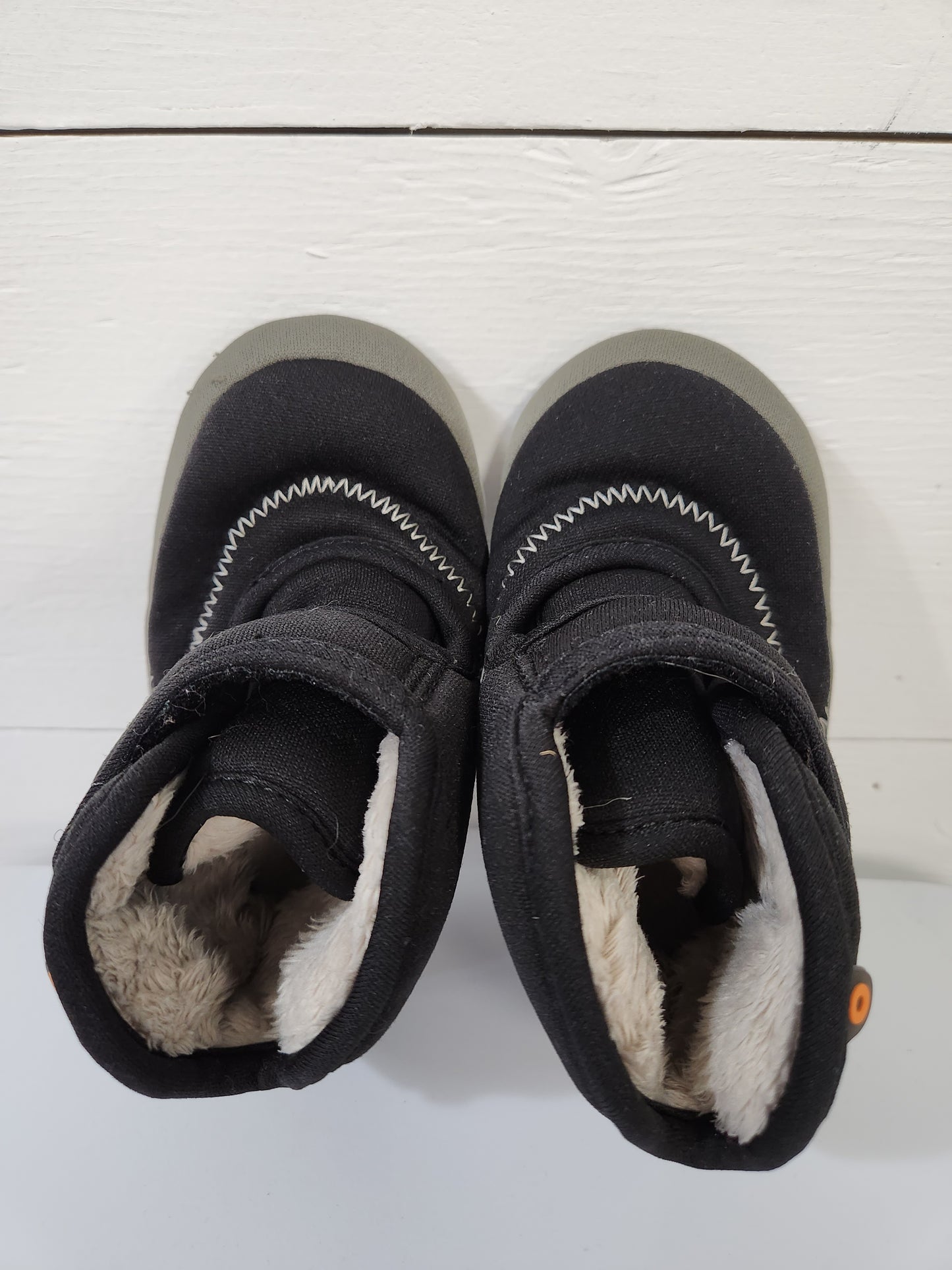 Size 6 | Bogs Infant boots