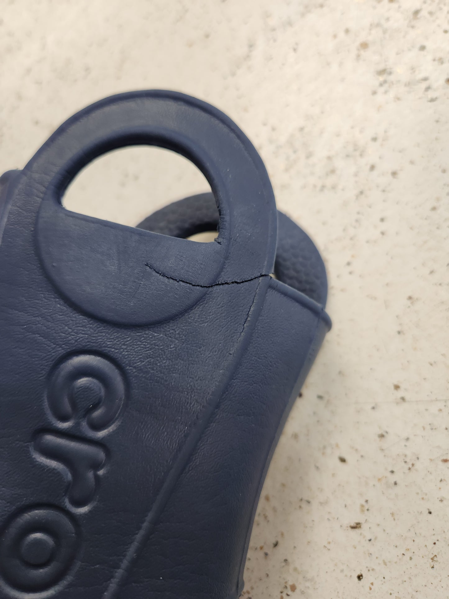 Size 6 | Crocs Navy Boots *tear