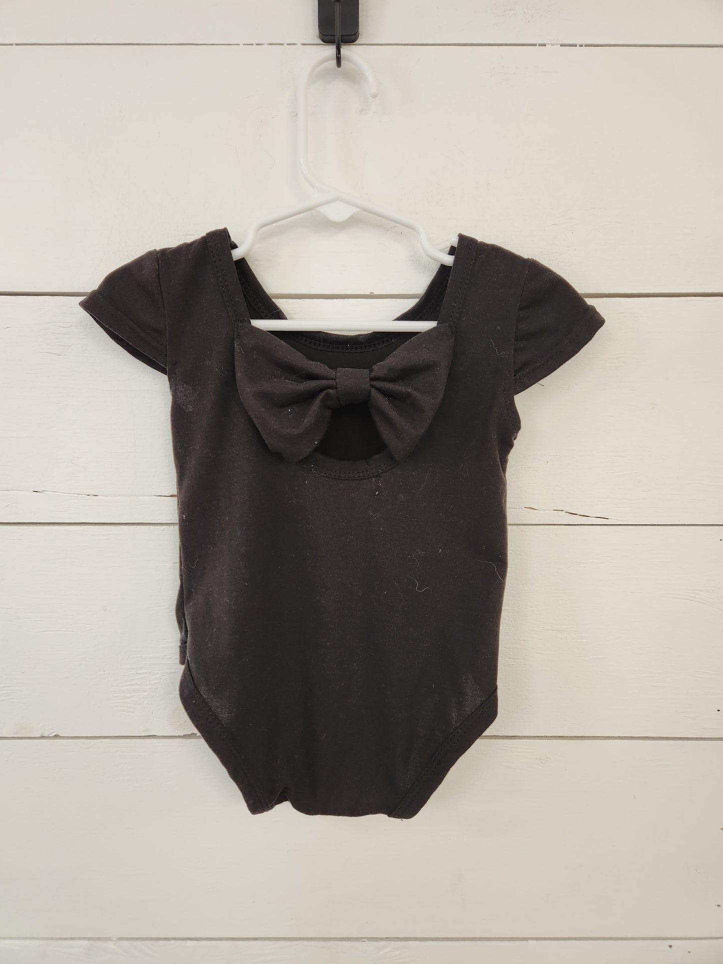 Size 2t | Bizzy Izzy Black Bow Bodysuit