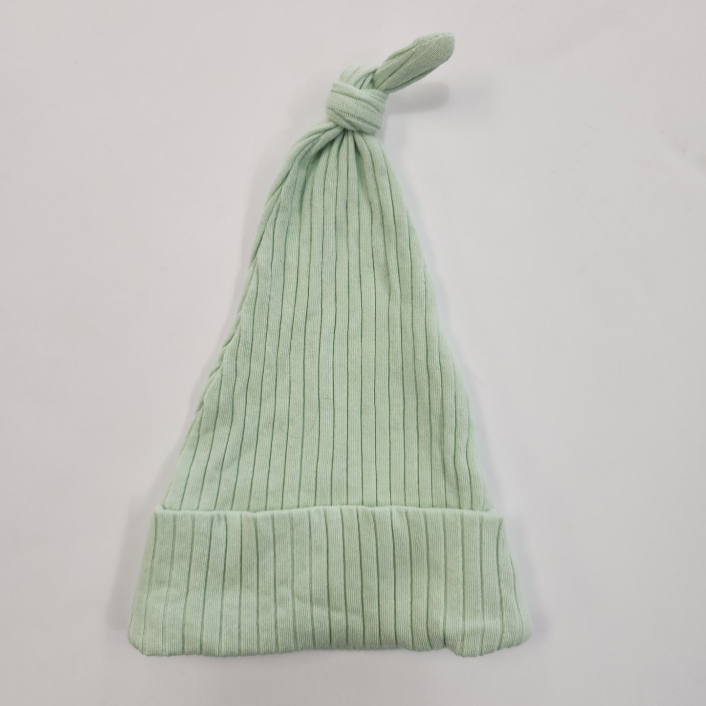 Size 3-6m | Kate Quinn Ribbed Top Knot Hat