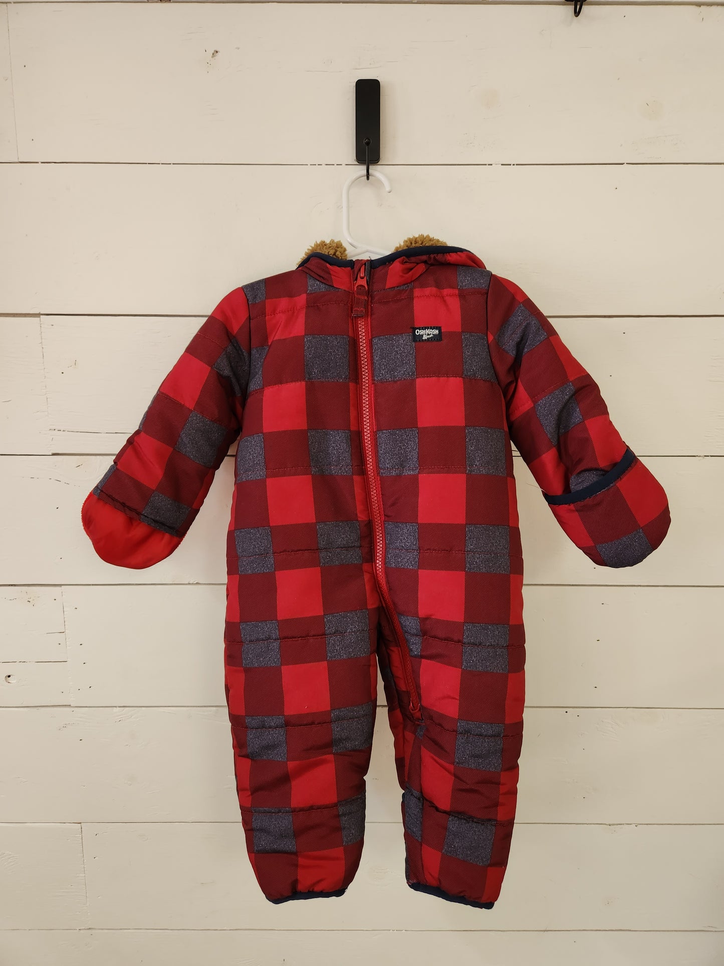 Size 6-9m | Oskosh Snow Bunting