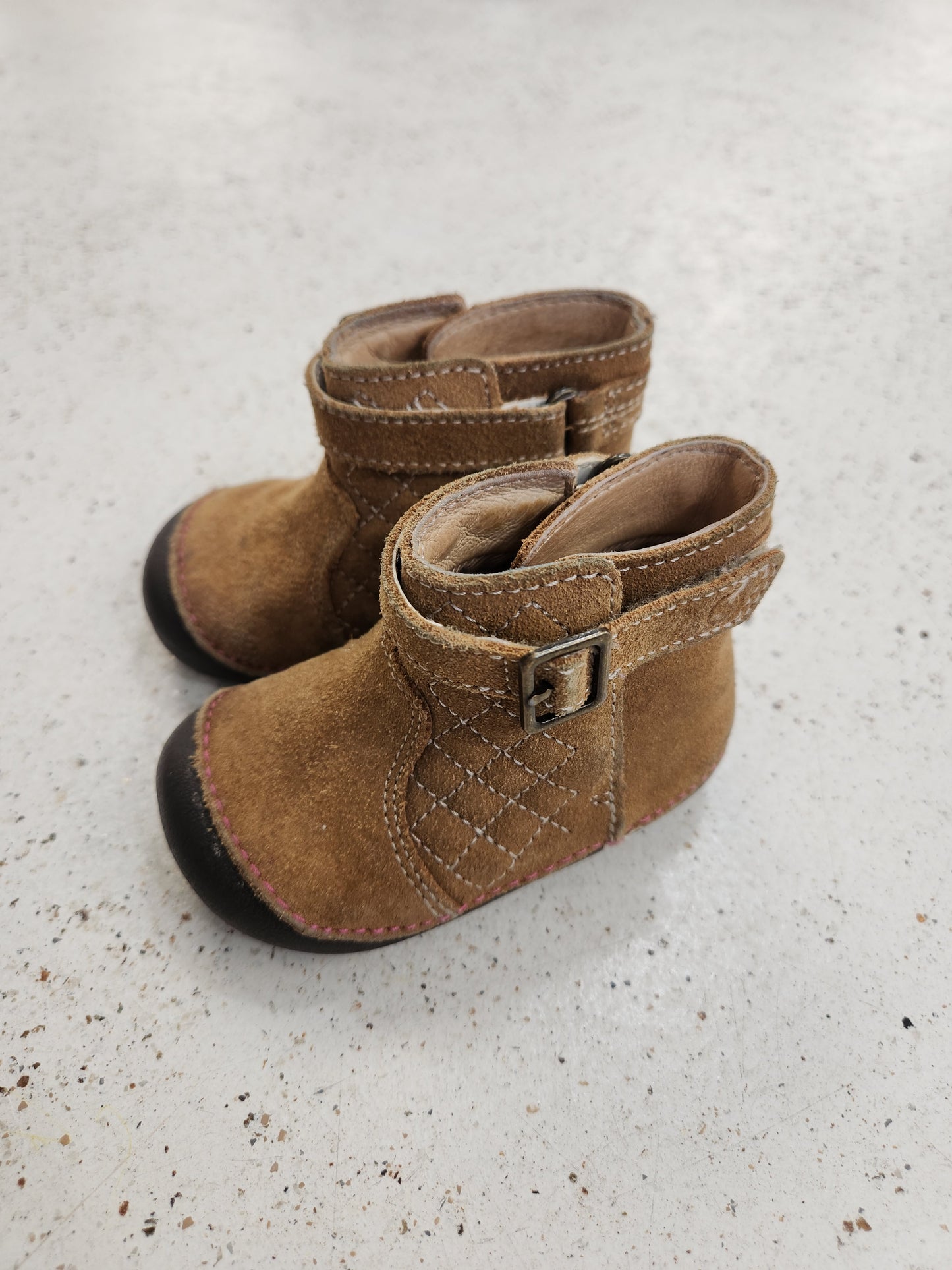 Size 3.5w | Stride Rite Brown Shoes