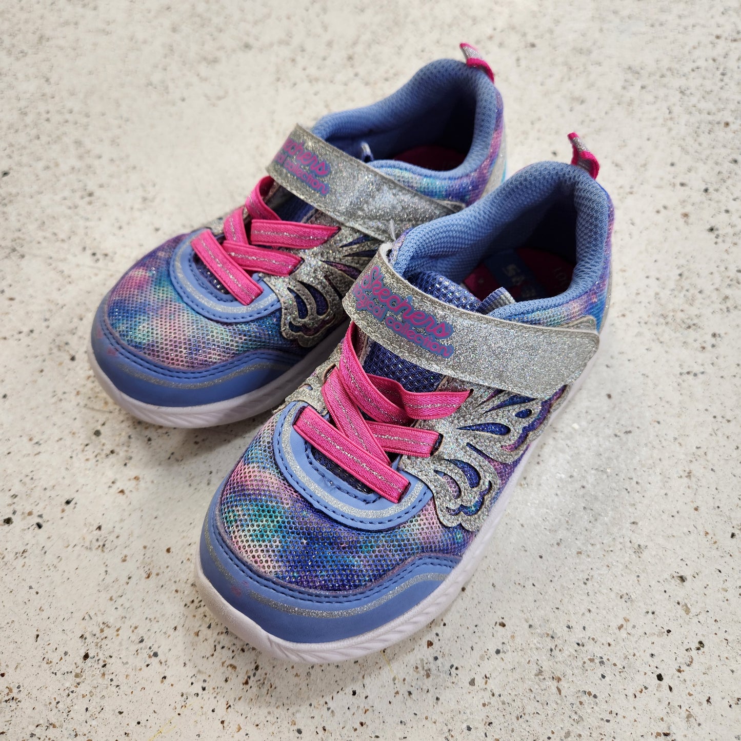 Size 9 | Sketchers Butterfly Tennis Shoes