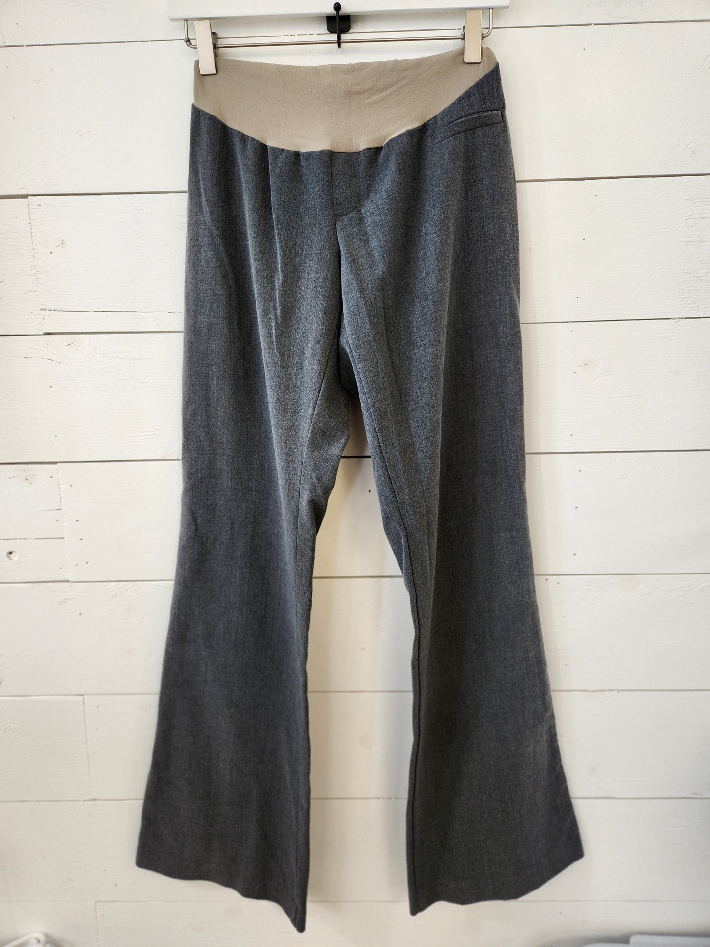 Size M | Motherhood Maternity Pants