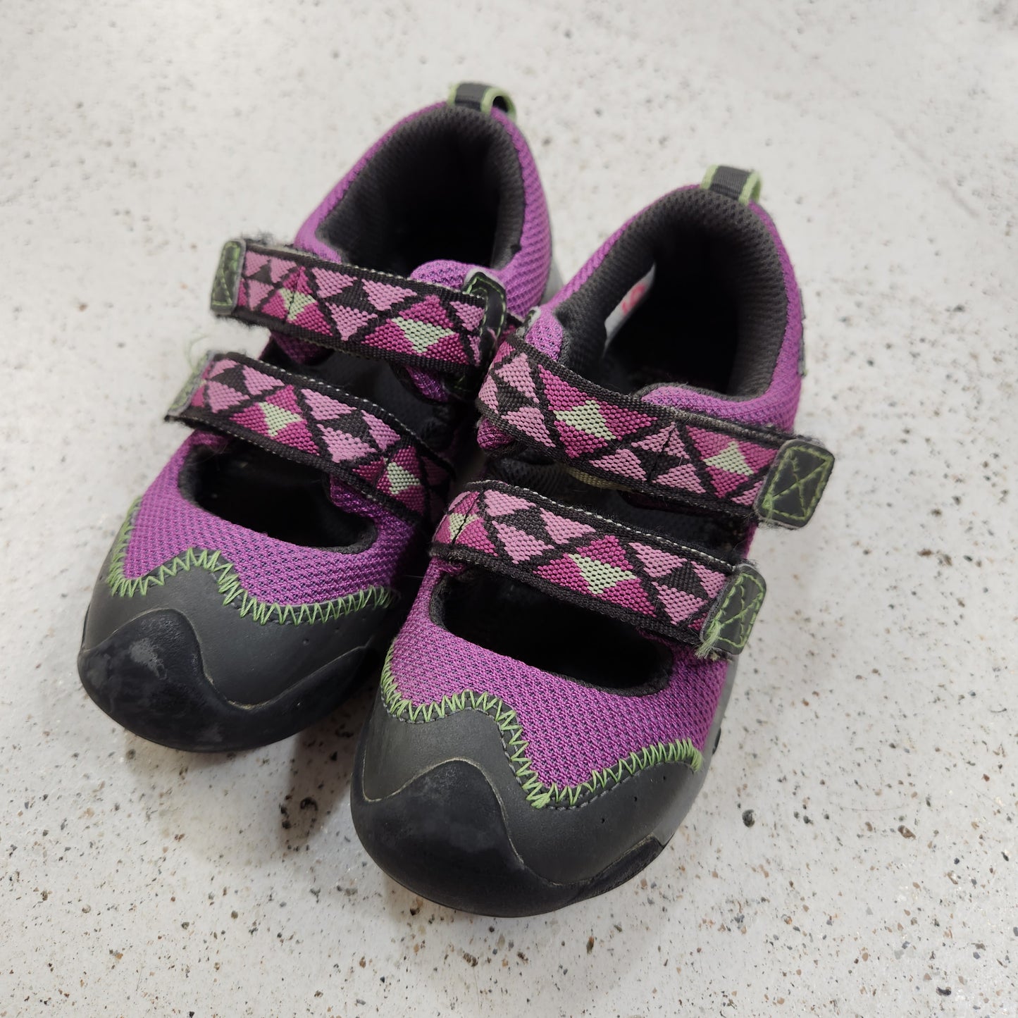 Size 10 | New Balance Purple Durable Sandals