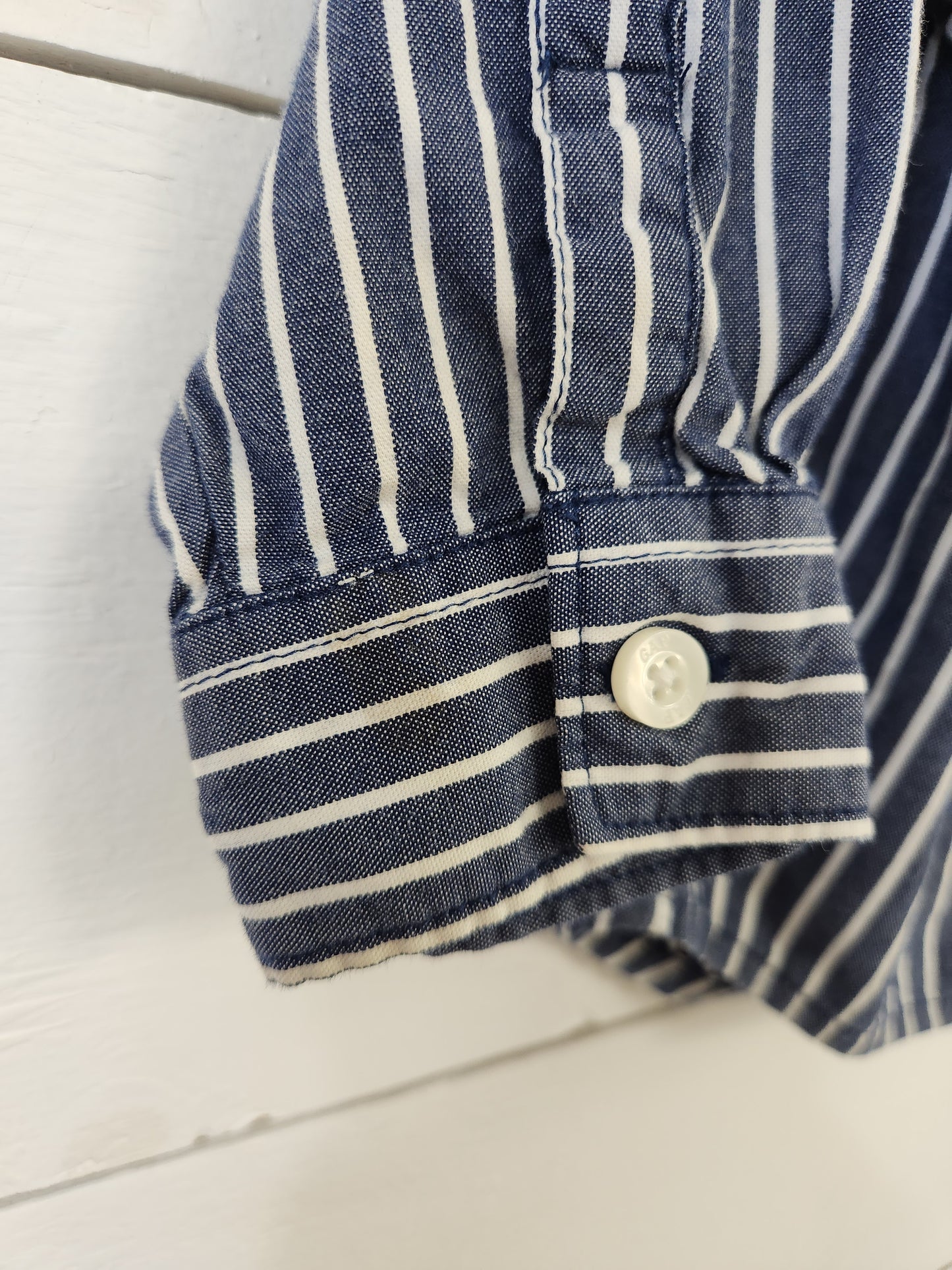 Size 12-18m | Gap Blue Striped Buttondown *staining