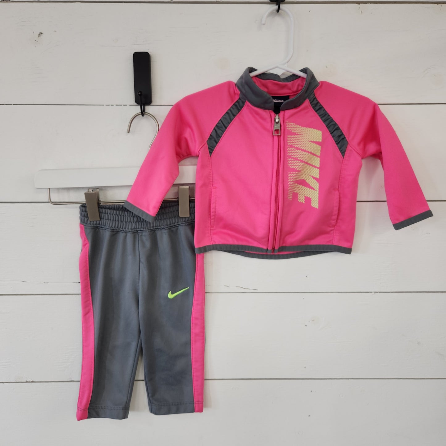 Size 3-6m | Nike Track Suit
