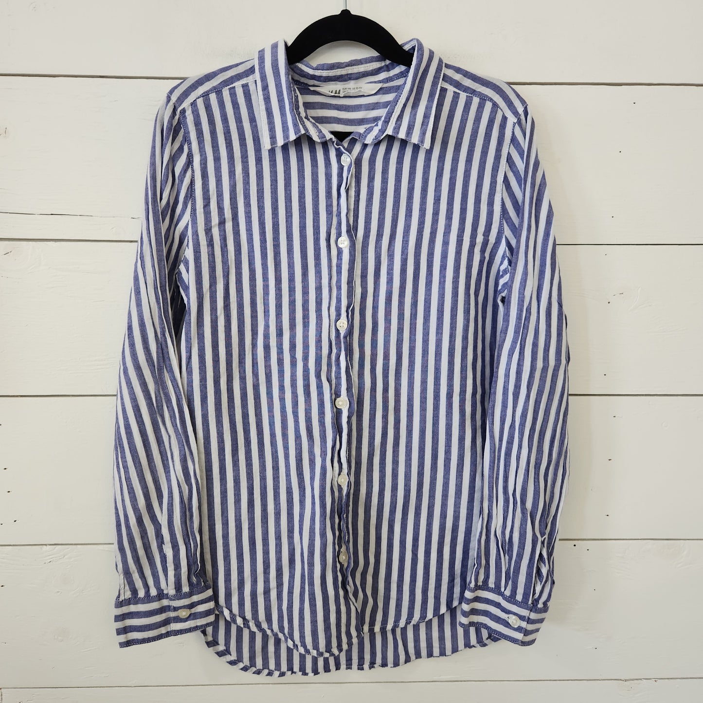 Size 10/11 | H & M lightweight stripe button up