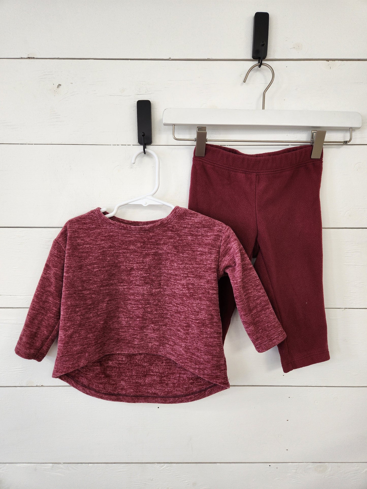 Size 12-18m | Crazy 8 Fleece Set