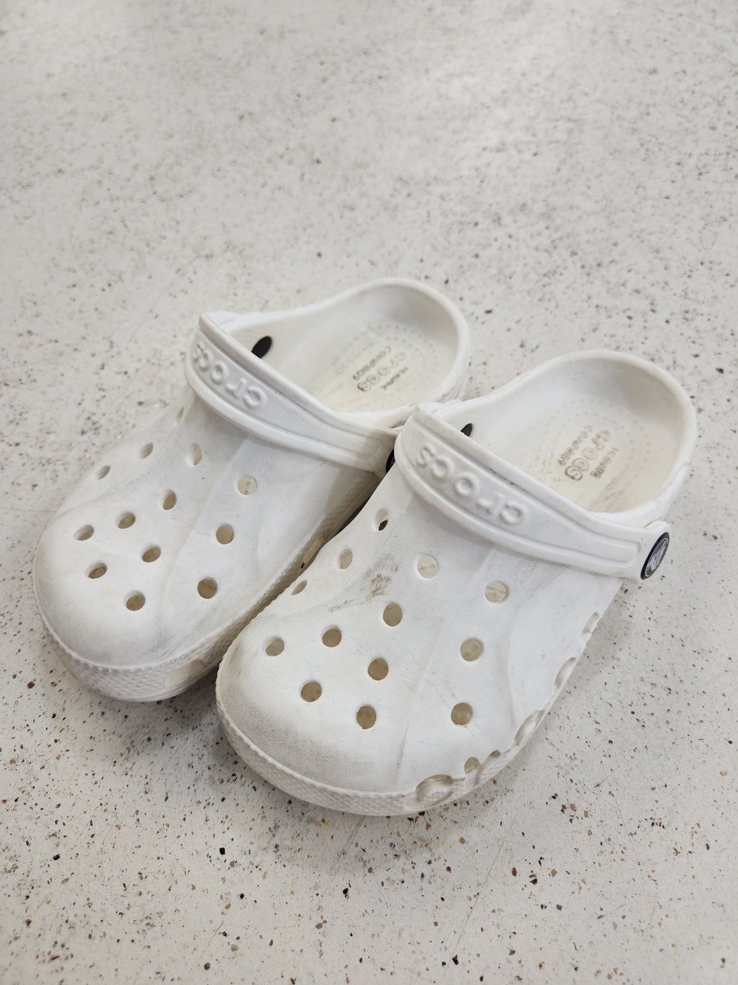Size 11 | Crocs White
