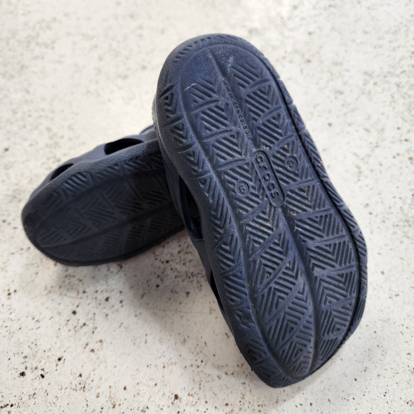Size 9 | Crocs with Pins
