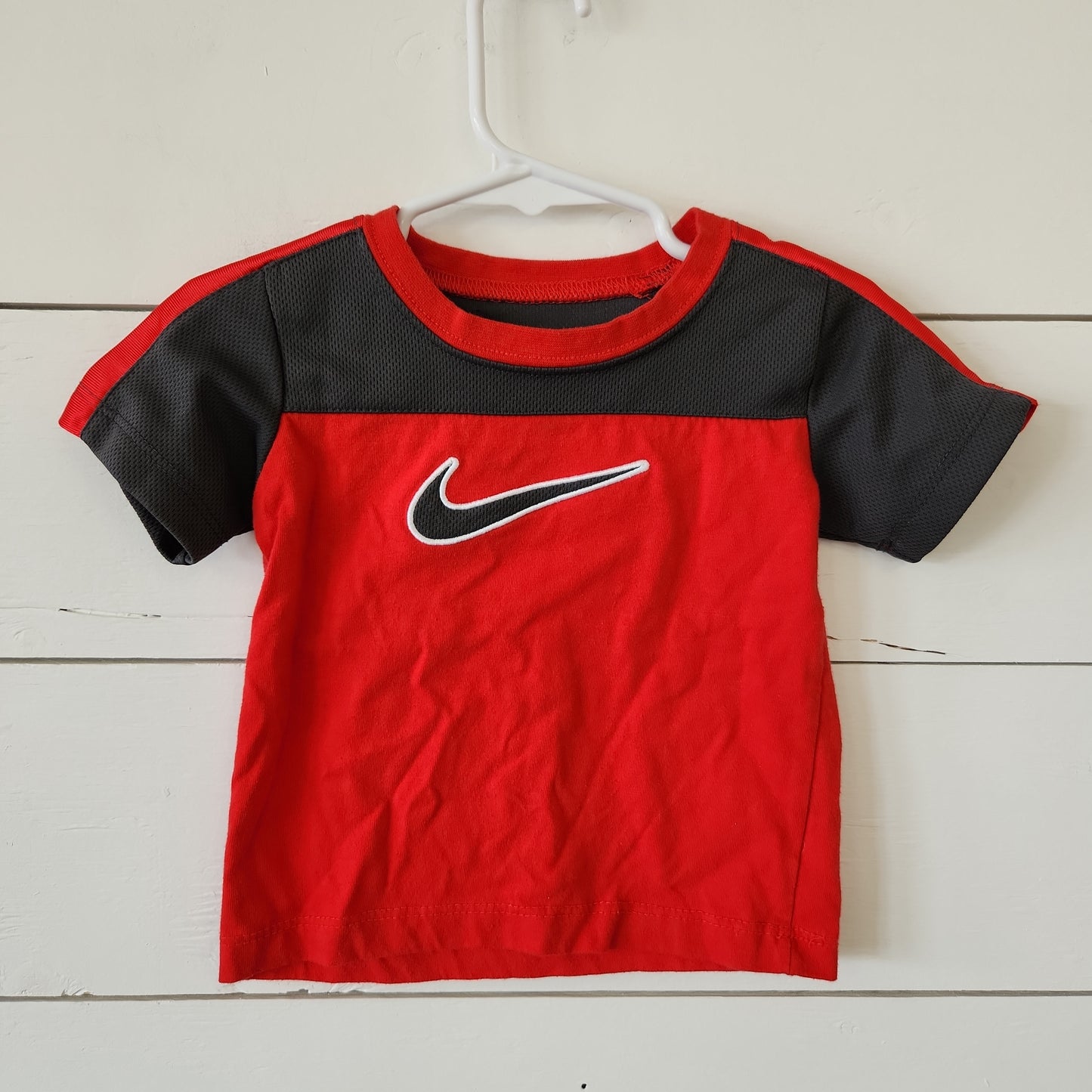 Size 12m | Nike T-Shirt | Secondhand