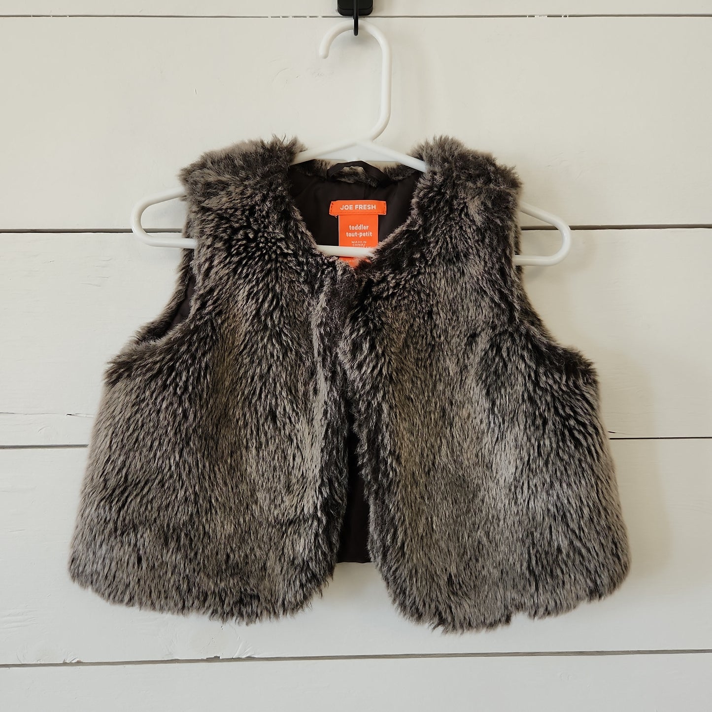 Size 4t | Joe Fresh Faux Fur Vest