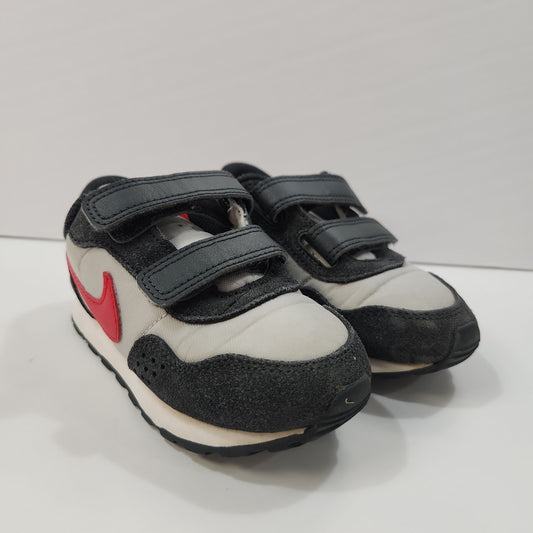 Size 7 | Nike Velcro Shoes
