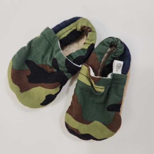 Size 0-3m | Camo Baby Booties