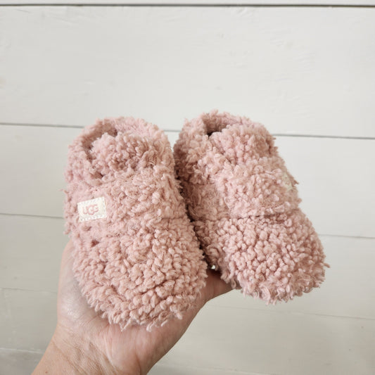 Size 4 | Ugg Slippers