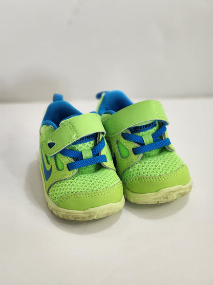 Size 3 | Nike Shoes