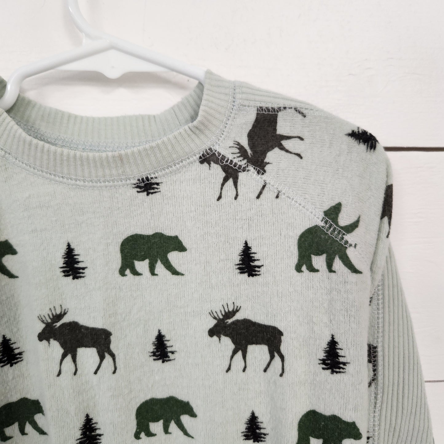 Size 4t | Chaser Wildlife Pattern Crew Shirt