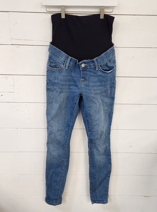 Size 26/2 | Gap Maternity Jeans