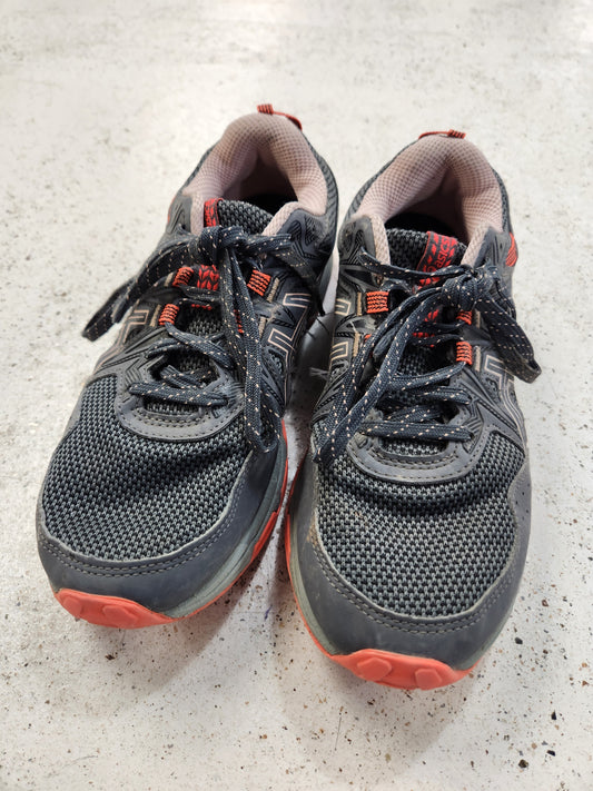 Size 7 | Asics Grey Shoes
