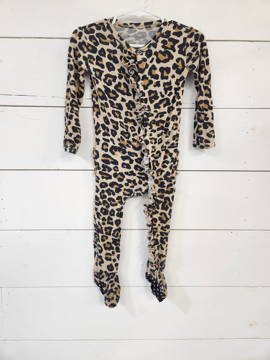 Size 12-18m | Posh Peanut Leopard Sleeper