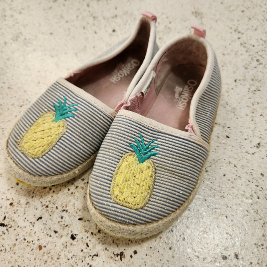 Size 8 | Osh Kosh Pineapple Shoes