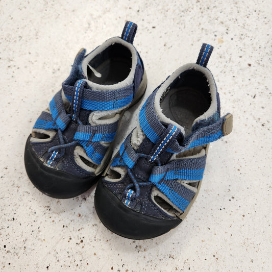 Size 5 | KEEN Kids' Shoes | UBNUU